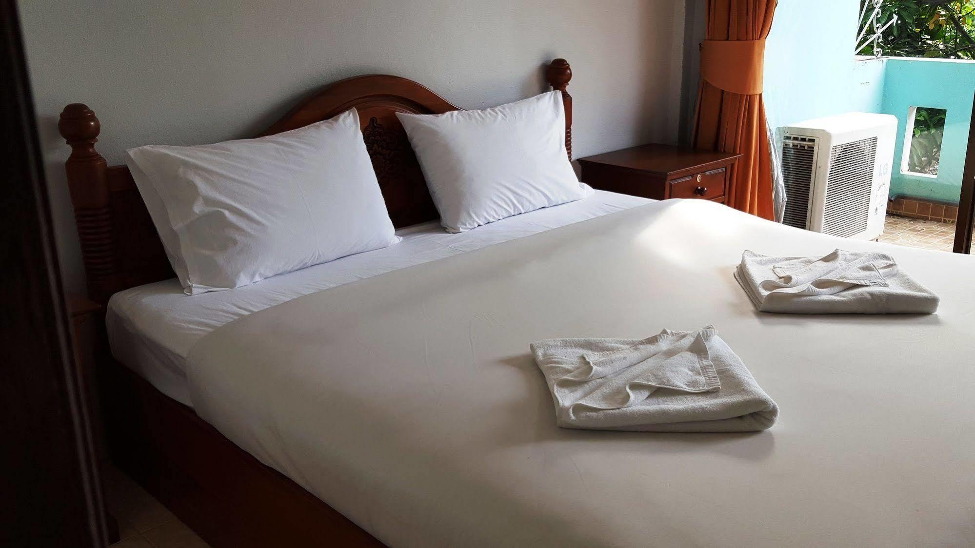 Holiday Guest House Chaweng Beach Buitenkant foto