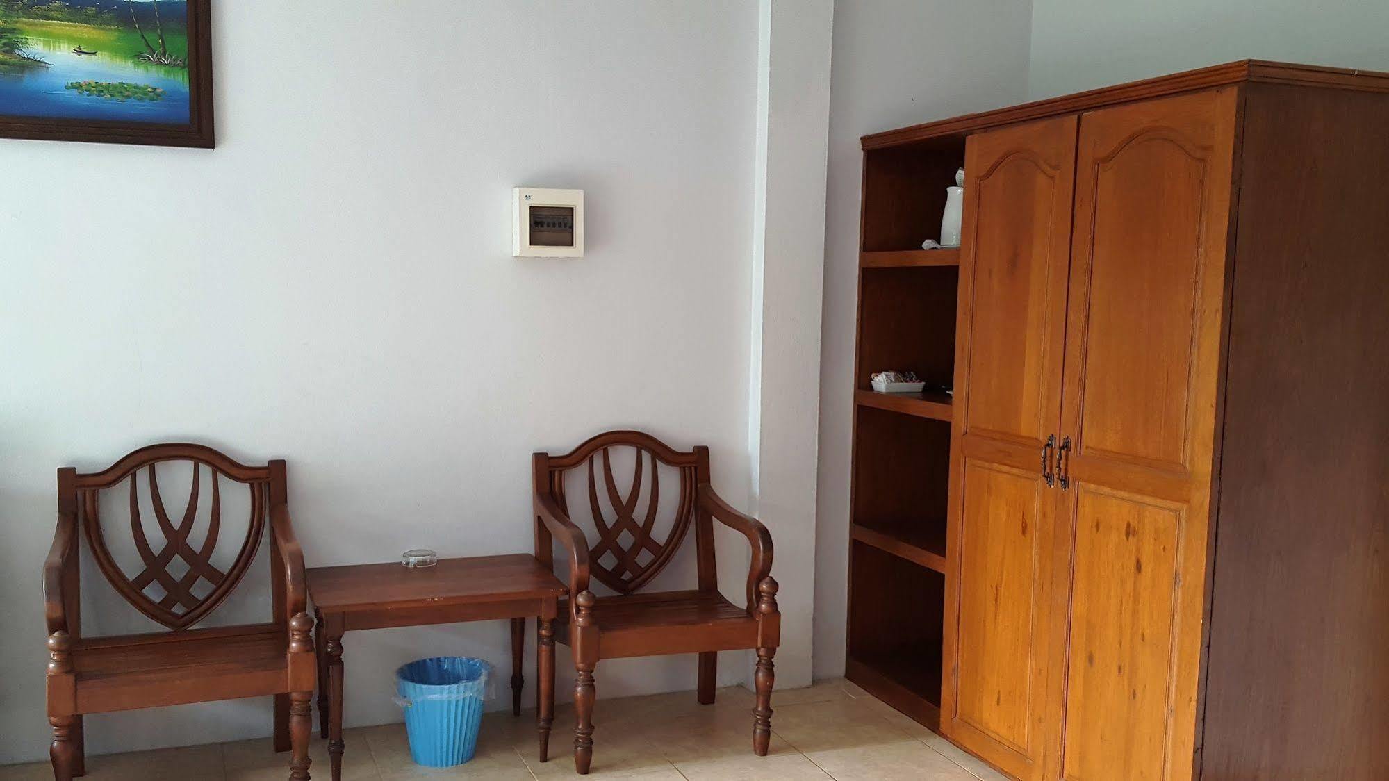 Holiday Guest House Chaweng Beach Buitenkant foto